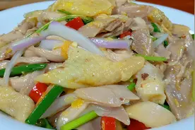 手撕鸡腿这样做太好吃了，嫩滑鲜香又入味，做法简单，3分钟学会