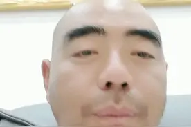 全网黑粉最多农民鲁智深开播了，直播间脏话不断，在直播间找美女视频封面