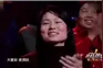 【22岁大学生登上舞台，演唱歌曲惊艳全场，观众喝彩声不断！