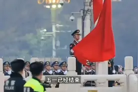 铜像广场橘子洲头凭啥让游客扎堆？视频封面