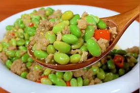 青豆炒肉末怎样做最好吃？大厨5分钟教会你，做法简单，超级下饭