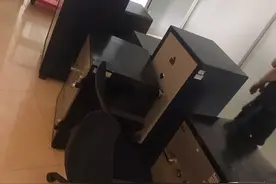 保险柜搬运视频封面