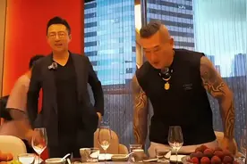 汪小菲与台湾馆长跨界联谊，共享美食，探讨两岸文化交流新机遇