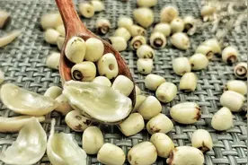 莲子和百合这样搭配，太厉害了，每天喝一碗，作用大效果好，实用