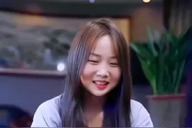 女儿孝心満满，感恩父亲。视频封面