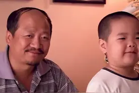 大家好，我叫谢飞机，他把拉我，原来梗在这里😂#乡村爱情视频封面