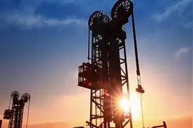 原油价格下跌对全球经济有何影响视频封面