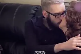 19岁的小伙来直于美国和自己相差50岁奶奶恋爱结婚了视频封面