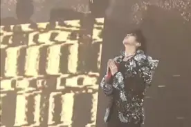 蔡徐坤签名照被甩卖  L男星小卡抢不到 #娱你安利