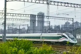 重庆西站至重庆北站的列车乘坐时间竟然要半个小时左右时间