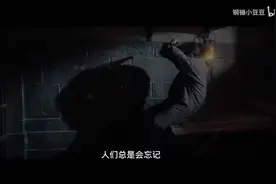 昏暗灯光下的孤独背影，诉说着被遗忘的故事。