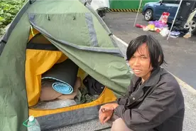 广西小哥凉鞋单衣骑行进藏，胖哥苦口婆心劝他不要冒险前行