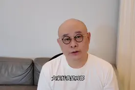 #刀郎#山歌响起的地方#简约白T恤+黑框眼镜清爽又帅气！👀👍