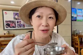 吃饱吃好准备爬山，站在制高点俯瞰整个延吉，山不高体力消耗很大