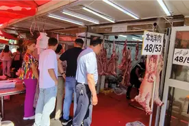 过古尔邦节了，乌鲁木齐和平南路街上几家羊肉店打出亲民价格视频封面