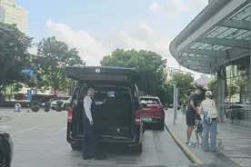 上海市中心罕见可以临停，而不用担心驱赶的地方视频封面