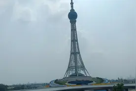 今天带大家参观一下西工区城市阳台，虽然还在施工中视频封面