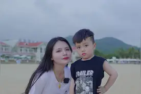 看到河北13岁学生遭3名同学杀害，乐乐想起自己也曾被校园霸凌视频封面