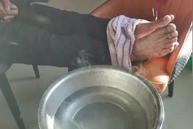 带脉痛可用足临泣 行间 侠溪 针灸，亲测有效，自学倪海厦视频