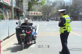 什么叫人性化执法？看这位交警的执法现场
