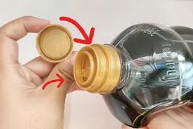 今天才知道，酱油瓶口的拉环真正用途是这样的，看完涨知识视频封面