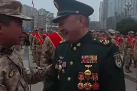 五期士官来车站接新兵入伍！#新兵#军人#军士长