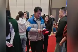 李维刚借钱赔付750万，仍不忘给员工发过年红包，善举开出善果