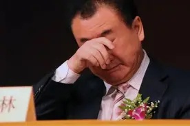 胡润全球富豪榜：王健林杨惠妍李嘉诚财富受房地产拖累大幅缩水！视频封面