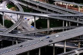 实话实说，重庆一个让你体验无线爬山的乐趣