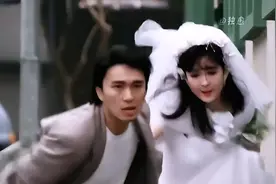 “#星爷讽刺了所有，唯独没有讽刺过爱情” #周星驰#周敏慧