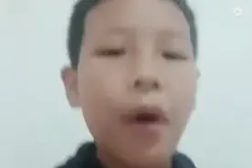 小学生公开举报学校食堂饭菜不卫生𣎴熟