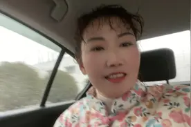今天参加外甥女的婚礼，我们这边是舅舅给外甥女准备100个喜烧饼视频封面