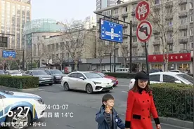 孙中山先生是中国革命的先驱，创建的国民党歪曲了他指引的方向。