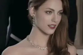 米利亚姆莱昂内 意大利美女视频封面