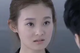 温柔的诱惑！看看售楼小姐是怎么卖房的！！！视频封面