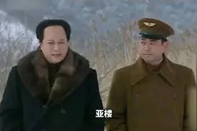 空军司令刘亚楼有多廉洁，一年花几千亿衣服上都是补丁