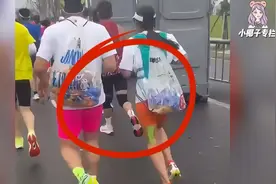 热搜上丑陋的“苏州马拉松白嫖夫妇”曝光，炸出多少“格局穷人”视频封面