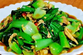 家常小青菜超下饭做法，荤素搭配营养开胃，鲜香又美味孩子特喜欢