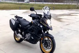 原装进口SUZUKI  DL250，品质保证颜值担当，性能不错，值得推荐视频封面