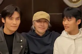 小杨哥兄弟晒与周星驰合影，一起吃广式早茶，被猜测可能有合作视频封面