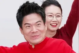 大家都组合表演节目，宇辉欢乐出场，表情亮了#与辉同行视频封面