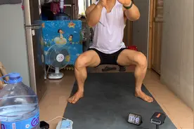 四平马步，熬筋骨练气力！今日第17天练习，时长15分钟！