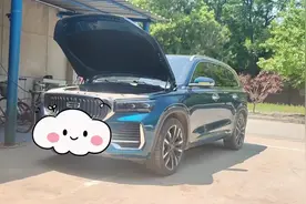 星越L又没电了  这三年给我的同事带来很多快了