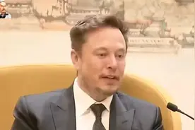 黄仁勋：从小混混到华裔首富，站在金字塔尖的他为何要讨好中国？视频封面