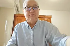 长线持有农业银行比买房出租收益高3倍多，44比14的收益效应。