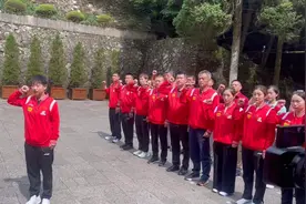 根红苗正的00后领誓员孙颖莎带领国乒女队重温入党誓词❤️#孙颖莎视频封面