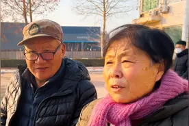 鸟大爷到河北学摩托车本，考试两次居然过了！快七十岁了真不容易视频封面