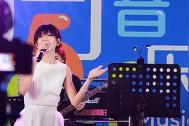 第一代背锅侠郭美美视频封面