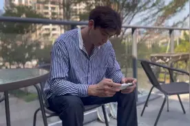 帅气小伙面试被设计腹部疼痛视频封面