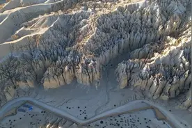 深入阿里札达，看西藏最美最大土林，西藏最大佛教洞窟视频封面